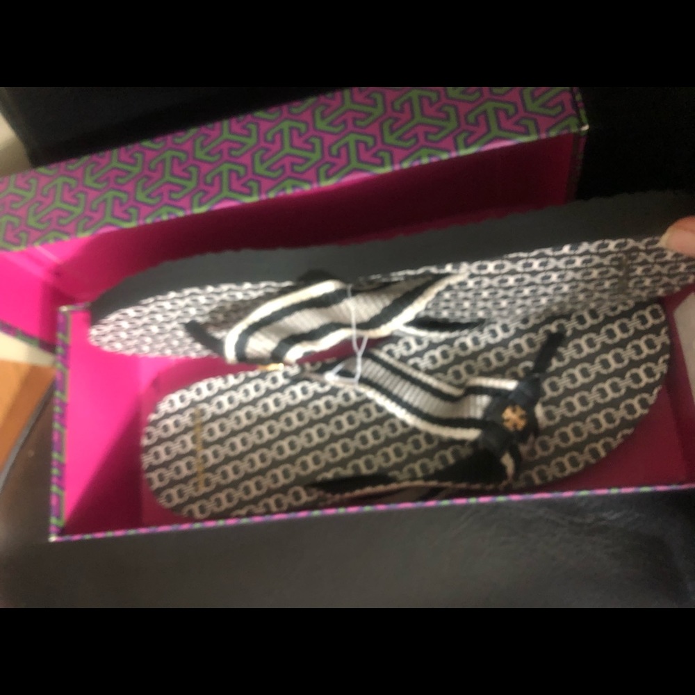 Tory Burch slippers size 10 - Picture 4 of 11